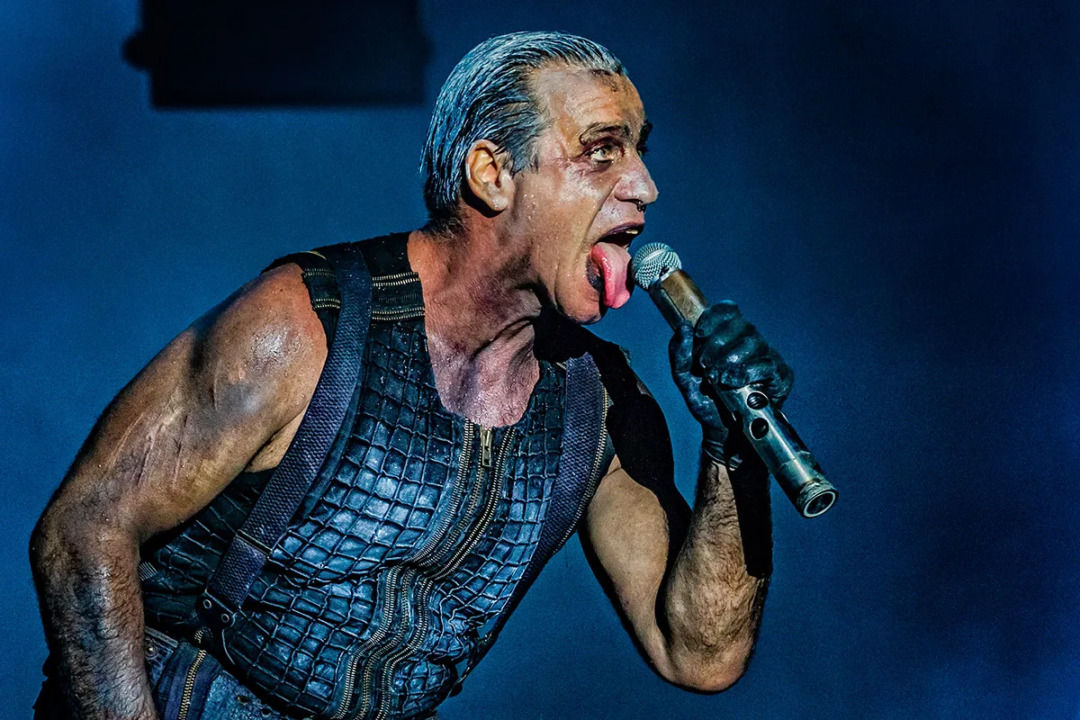 Till Lindemann, solistul Rammstein, în concert la București
