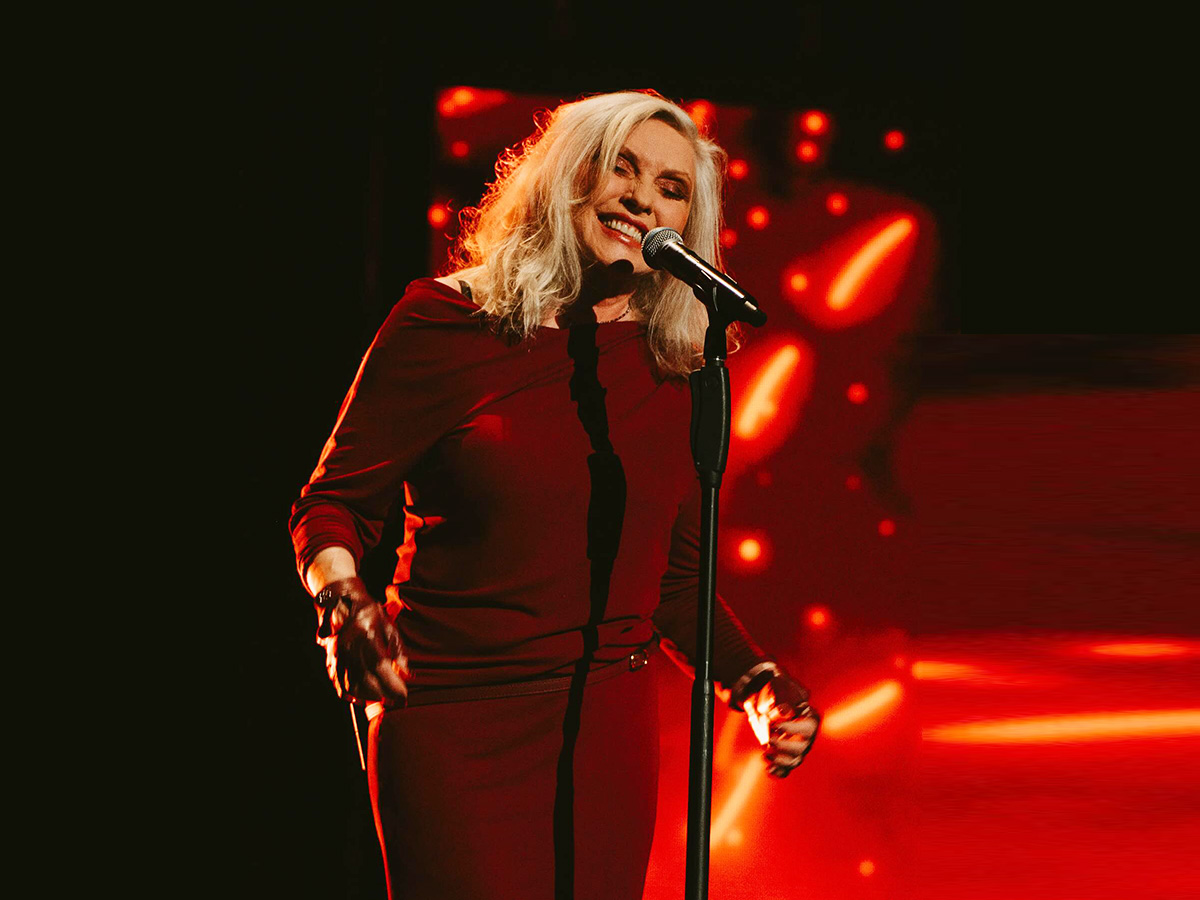 Blondie va lansa un nou album