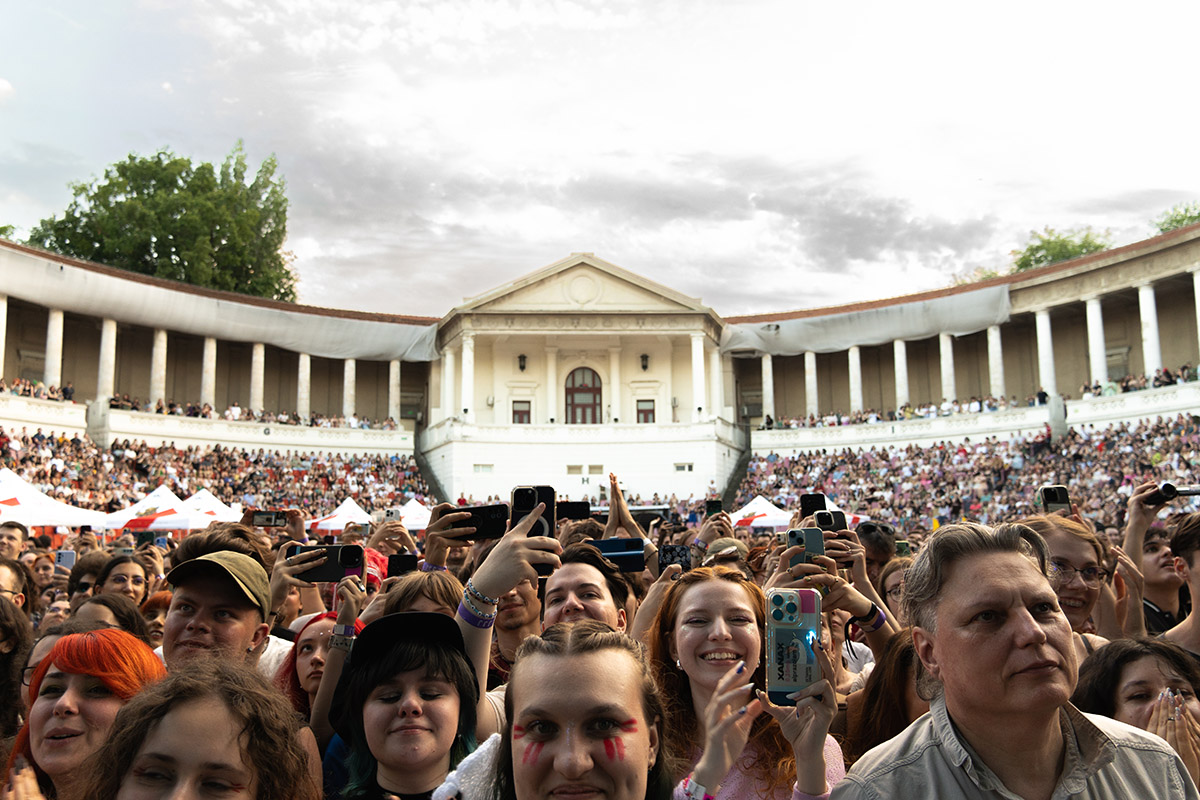 Galerie foto: Aurora live la București