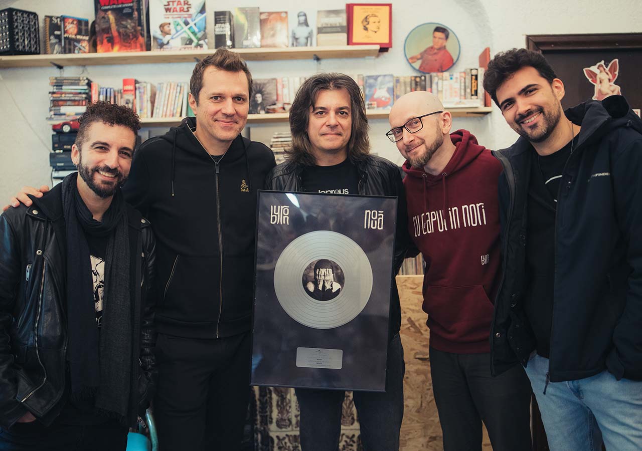 Trupa byron a primit discul de platină pentru albumul „nouă”