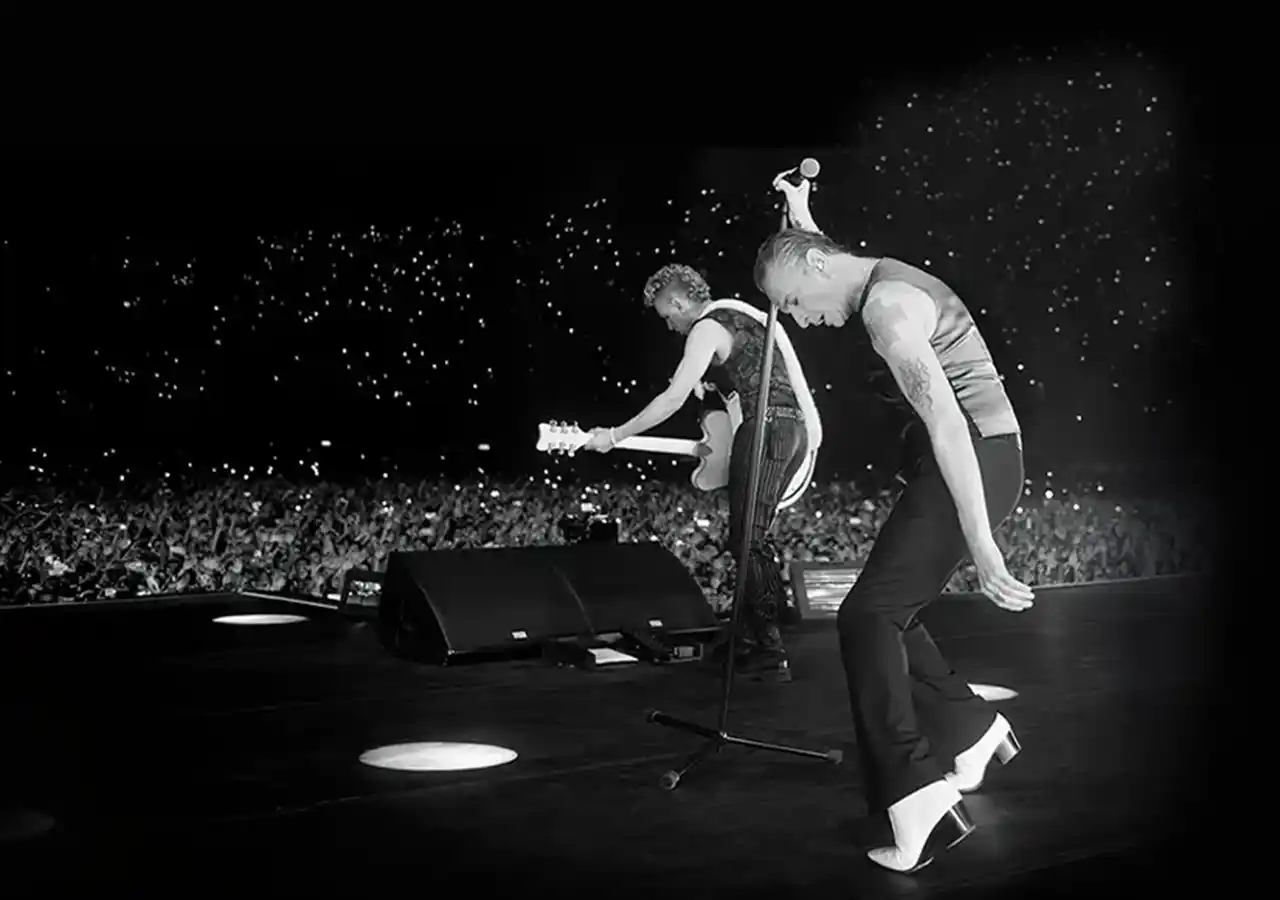 Câștigă invitații la avanpremiera filmului-concert „Depeche Mode: M”, la IMAX - Cinema City AFI Cotroceni
