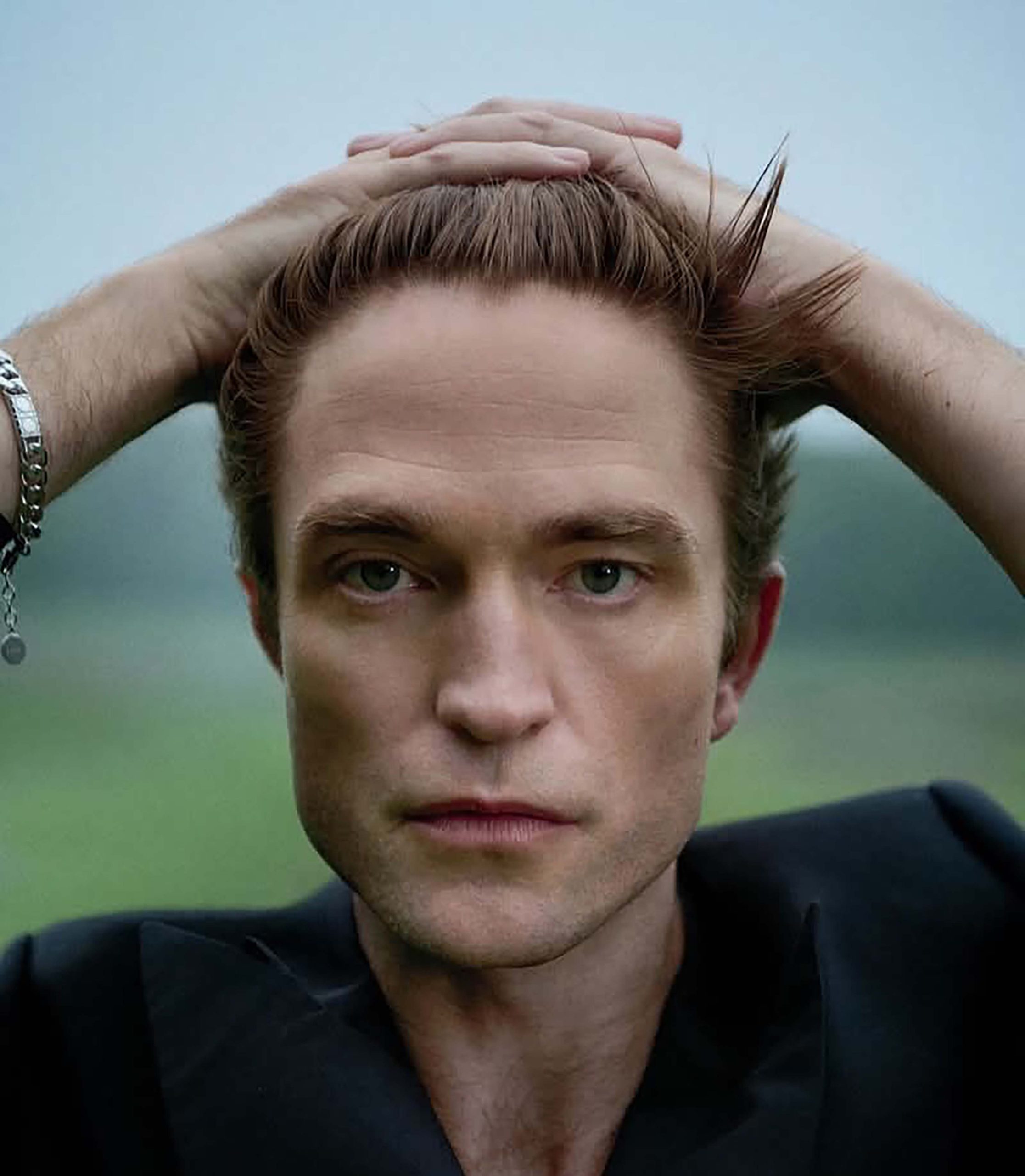 Robert Pattinson pregătește primul album solo