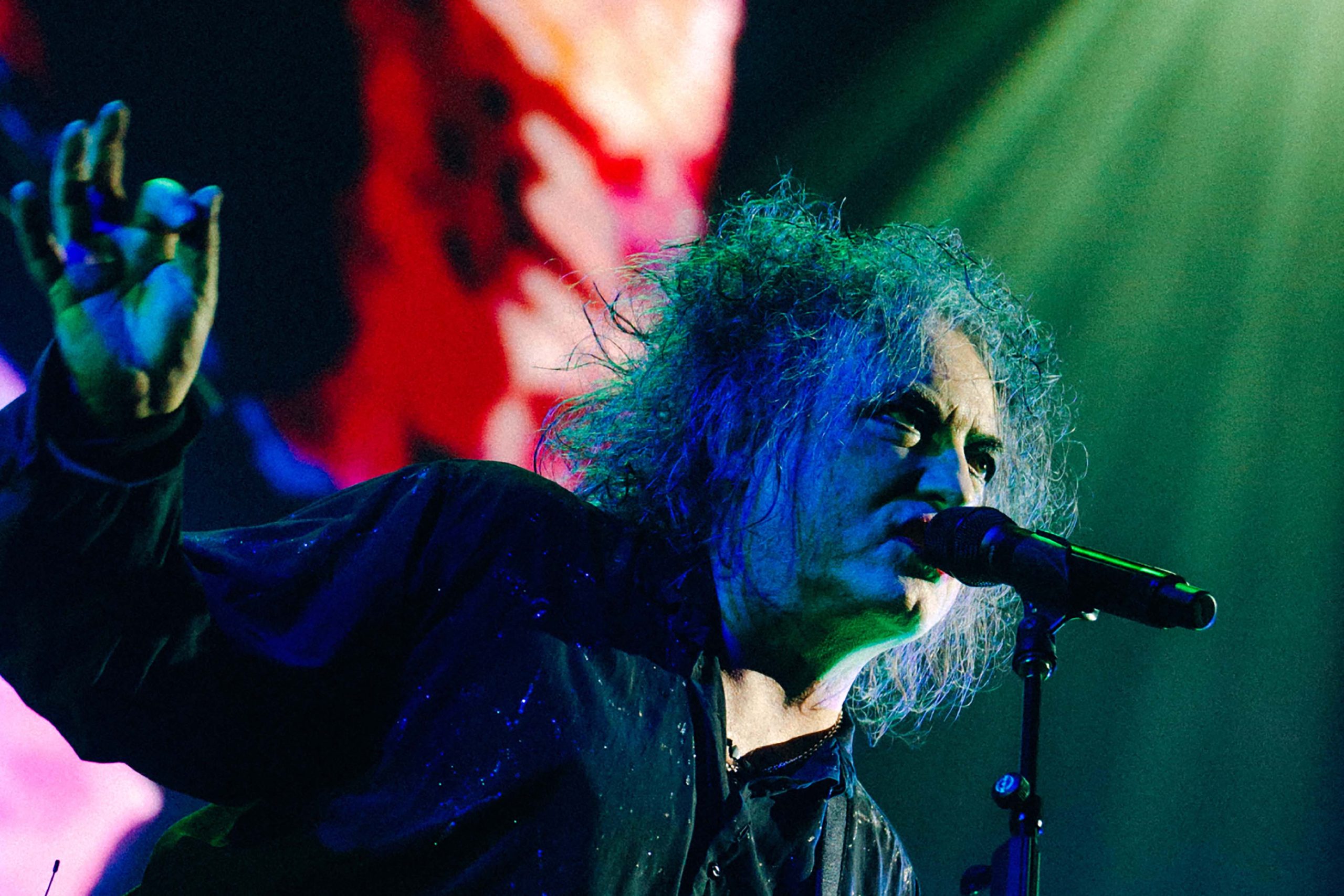 The Cure lansează în cinematografe filmul-concert „The Show of a Lost World”
