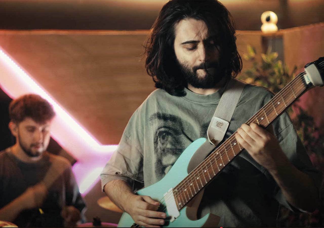 De la desen la muzică. Interviu cu Nicu Mihai de la You Arrive