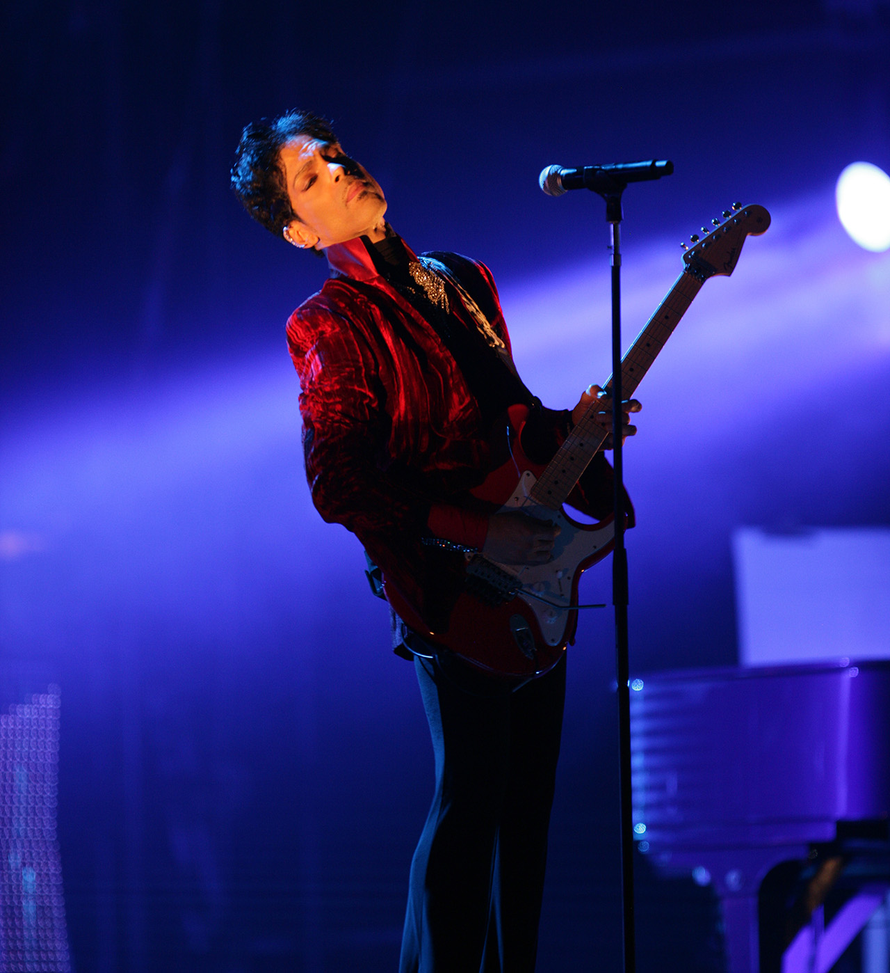 Efectul „Stranger Things”: melodiile „Purple Rain” și „When Doves Cry” de la Prince, redescoperite de Gen Z