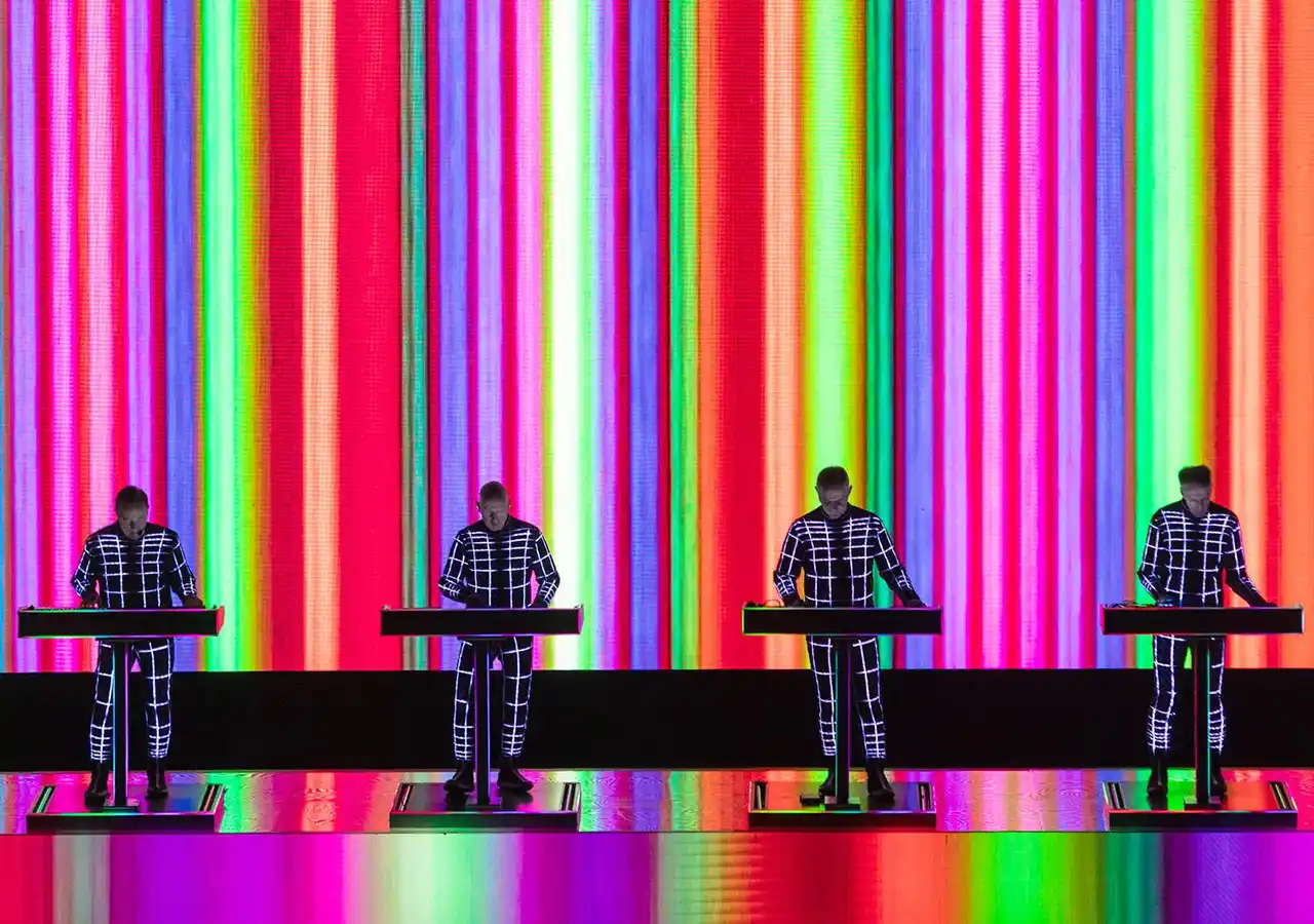 Kraftwerk revine în România cu un concert - eveniment la București