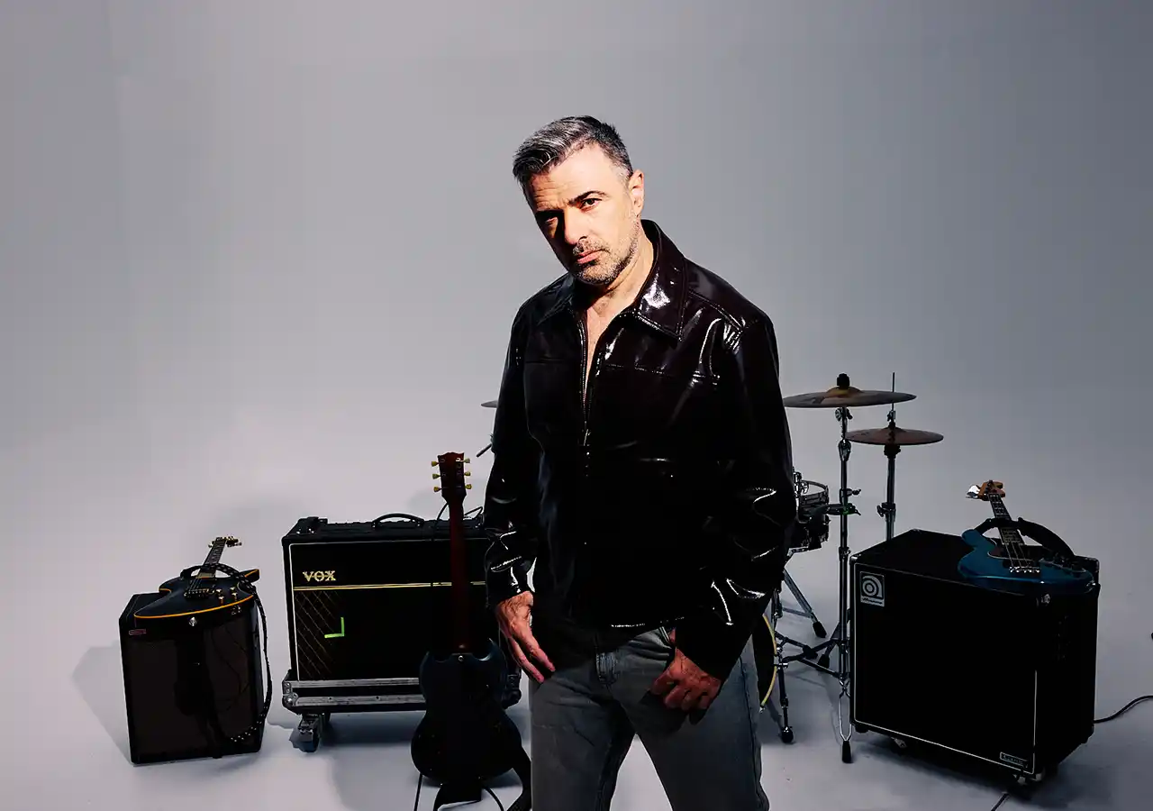 O discuție cu CORNEL ILIE despre „Suflet Digital” și VUNK în 2088, despre tehnologie, copii și dor