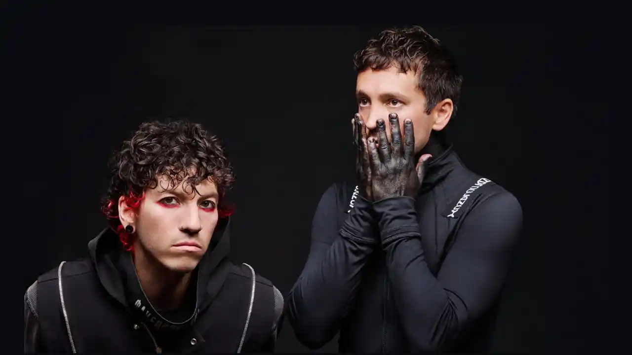 Josh Dun și ritmul care ține în mișcare o generație