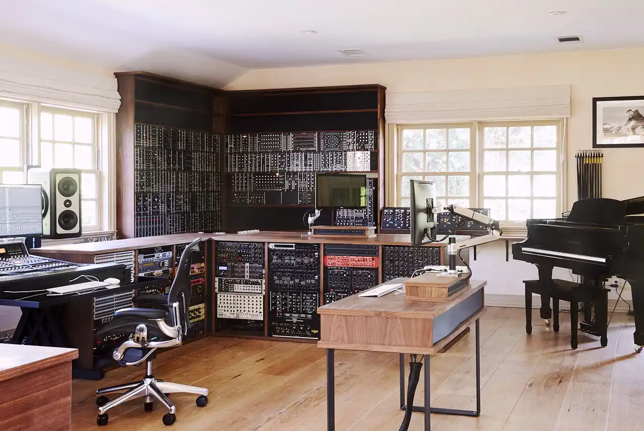 Poză din Studioul lui Martin Gore din Santa Barbara