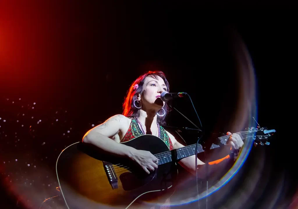 Cuibul și Victoria Mahu lansează o versiune inedită a piesei „Andrii Popa”