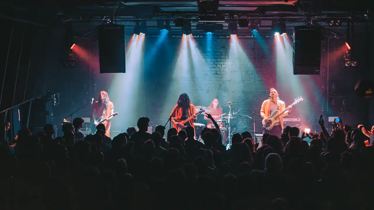 Rockerii austrieci Mother’s Cake revin la București!