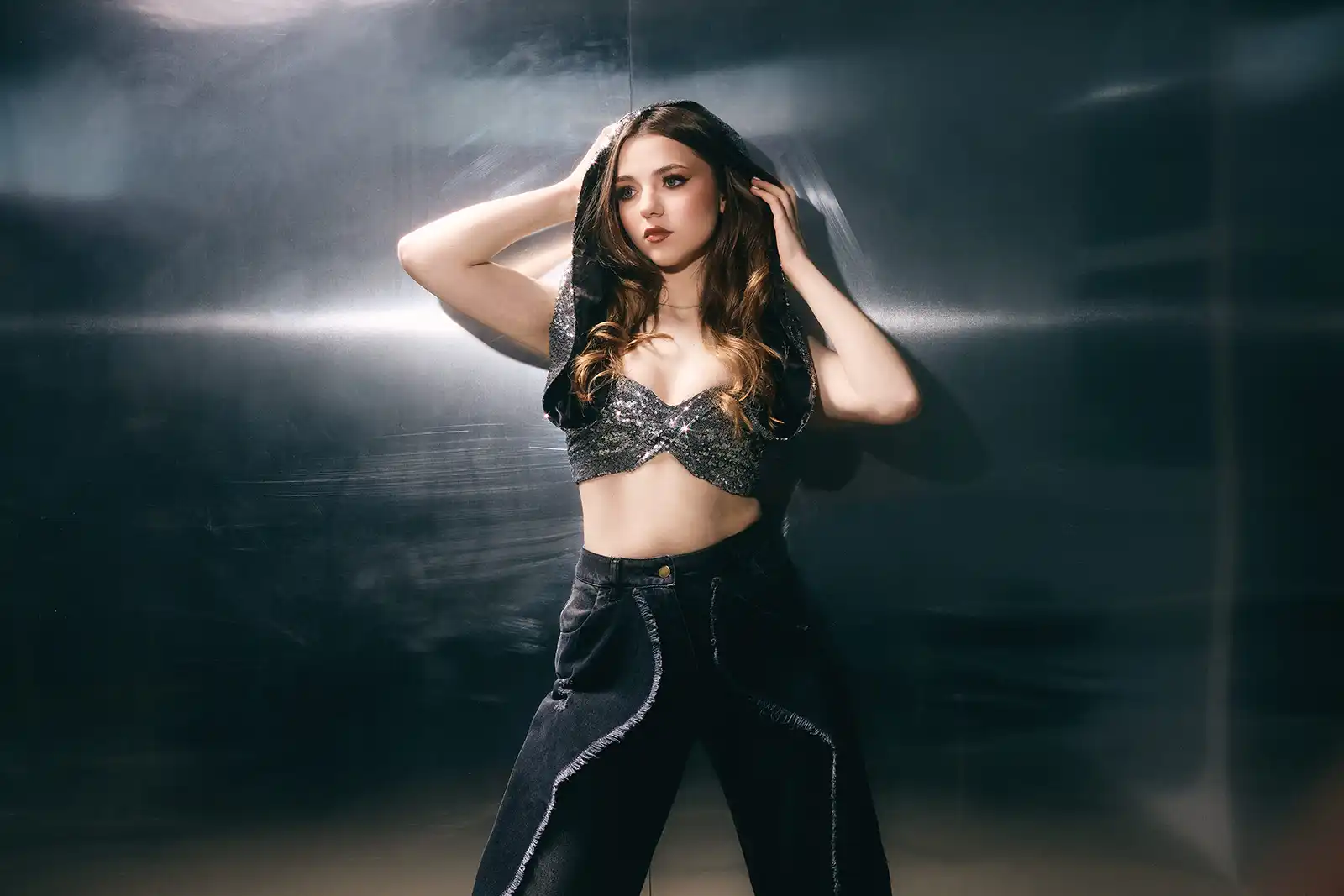 Alessia Pop lansează „Seară de mai", prima piesă după câștigarea concursului Vocea României