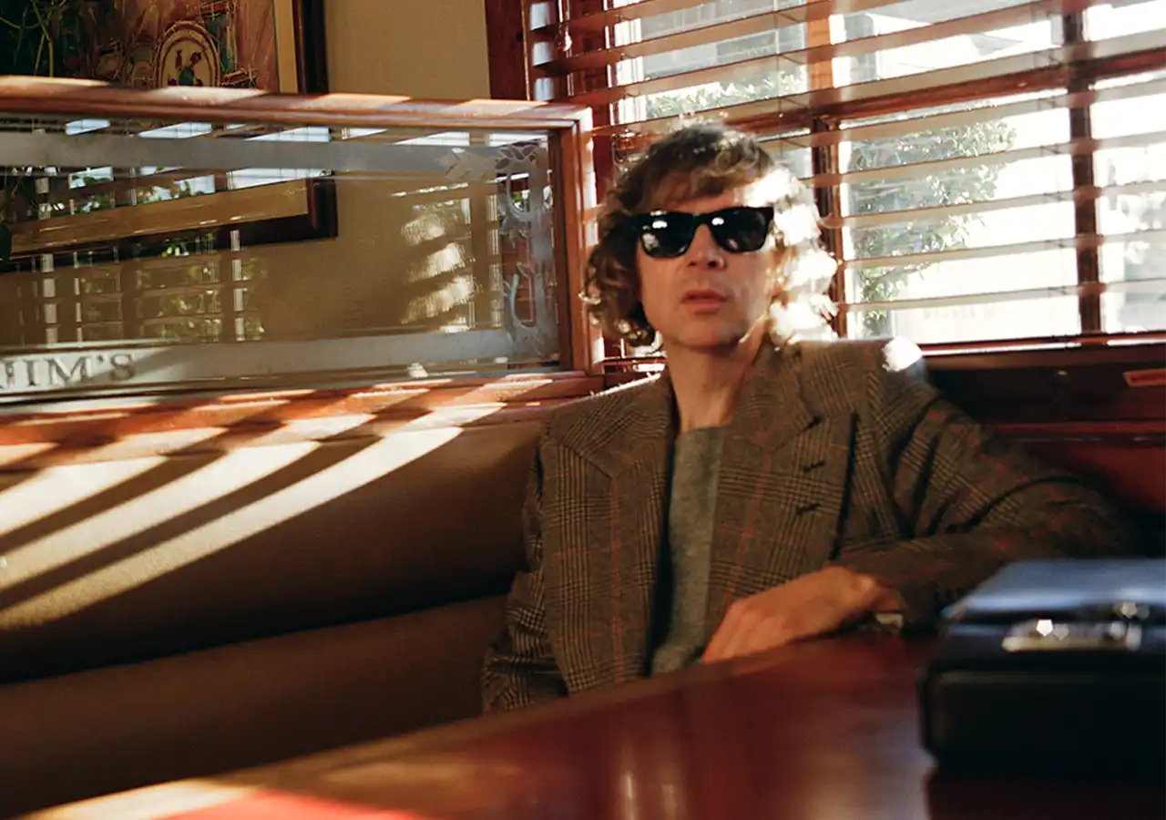 Beck lansează single-ul „Ride Lonesome" și anunță un turneu nord-american