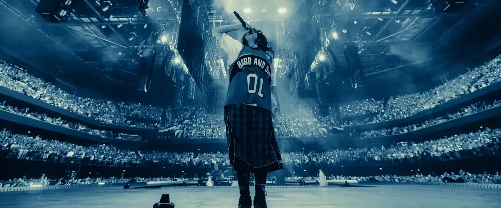 Billie Eilish și James Cameron reinventează filmul-concert cu „Hit Me Hard and Soft: The Tour (Live in 3D)" Billie Eilish și James Cameron reinventează filmul-concert cu „Hit Me Hard and Soft: The Tour (Live in 3D)"