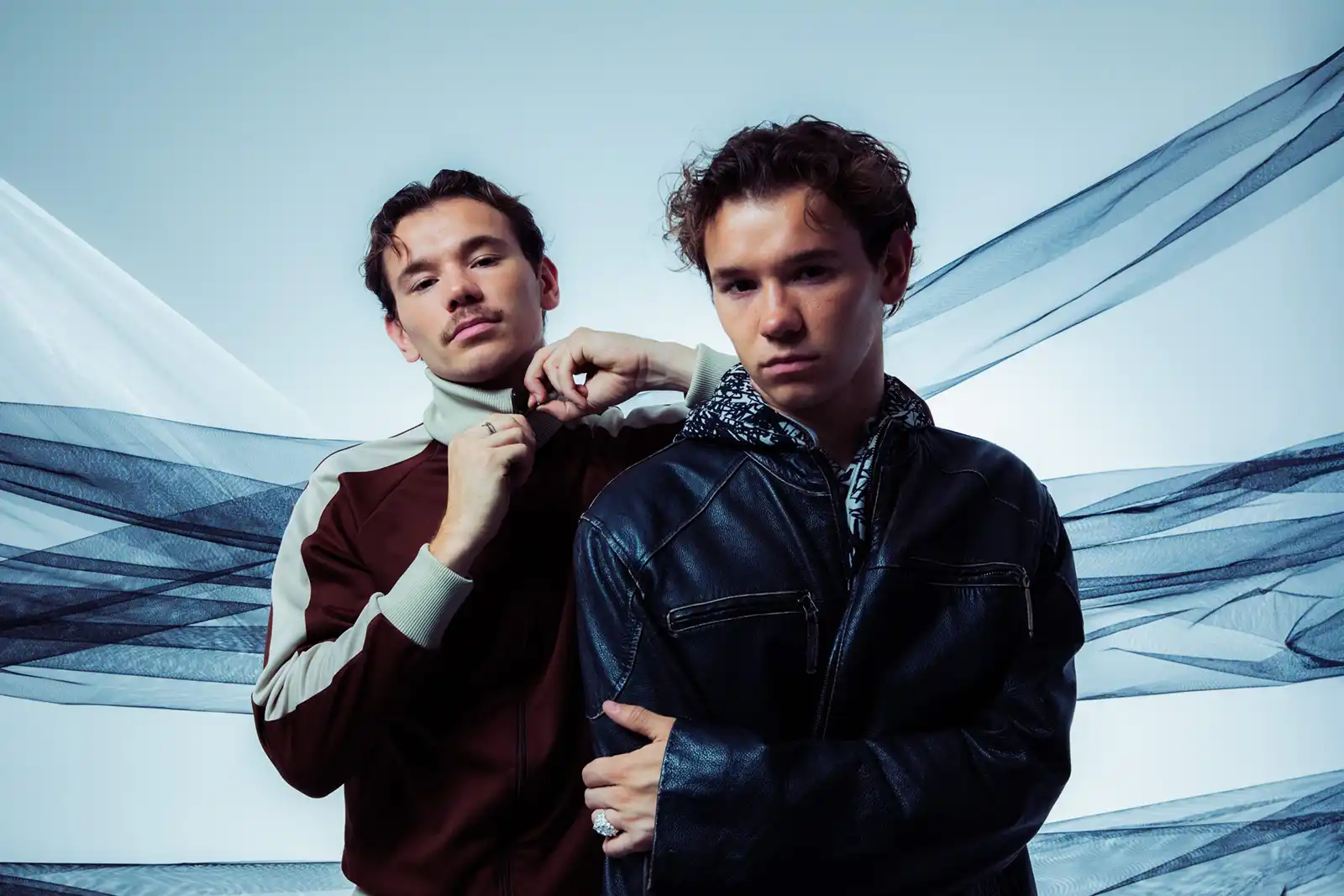 Leony și Marcus & Martinus lansează „Moonlight", o colaborare pop care promite să cucerească playlisturile verii Leony și Marcus & Martinus lansează „Moonlight", o colaborare pop care promite să cucerească playlisturile verii