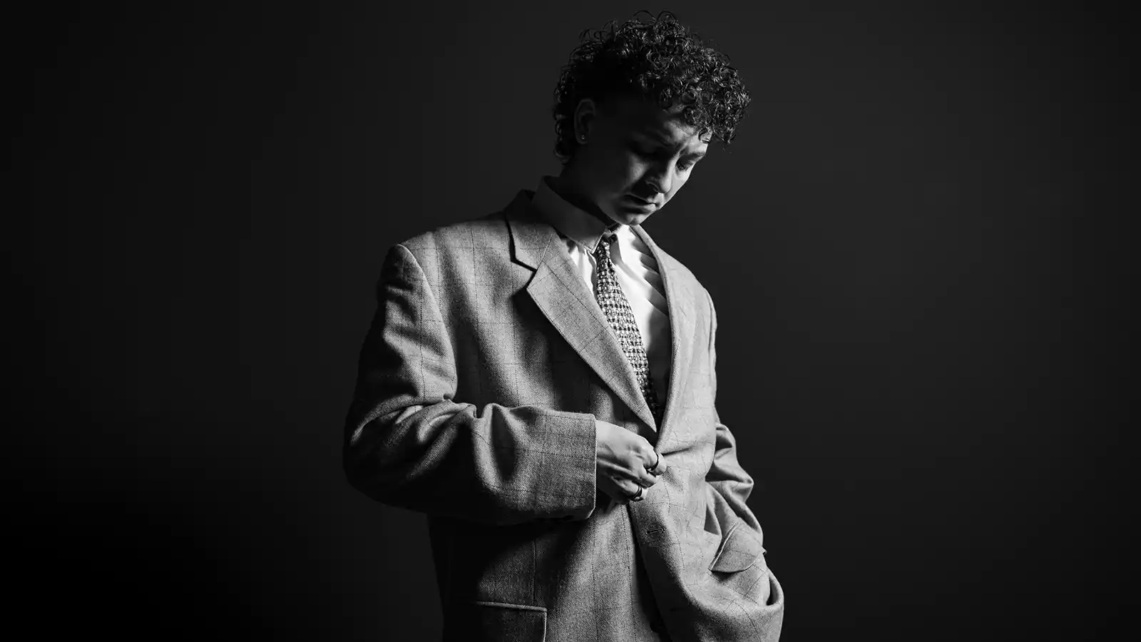 RAZI lansează single-ul „Peste 7 mări și 7 țări" – începutul unui nou capitol alături de Universal Music România