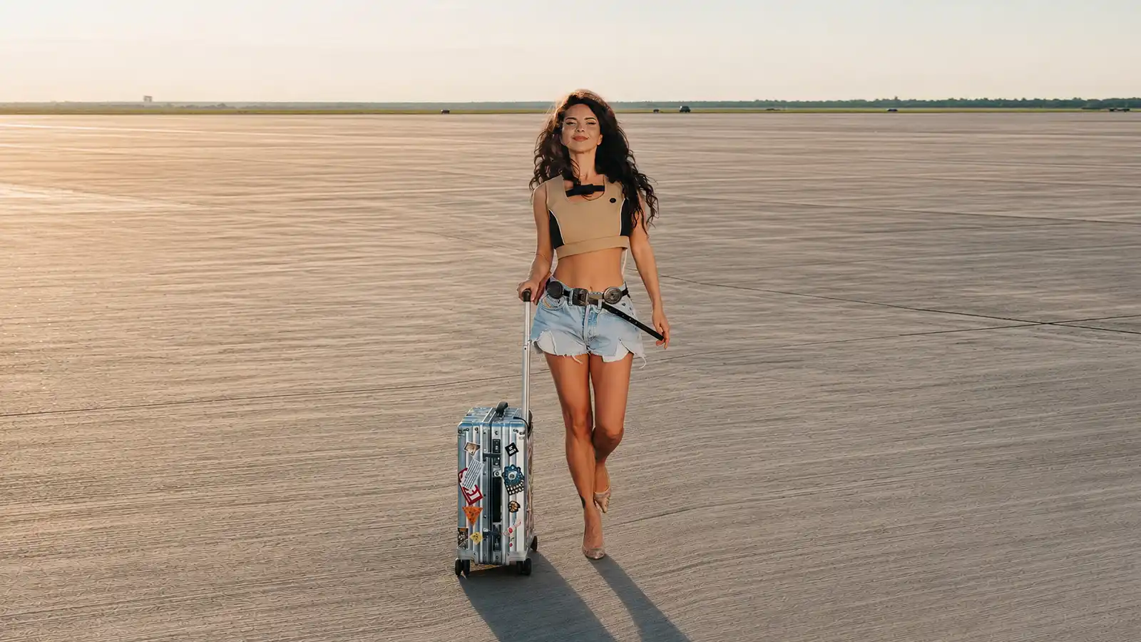   INNA lansează „Wizz Away”, coloana sonoră a unei veri pline de călătorii, aventuri și amintiri de neuitat