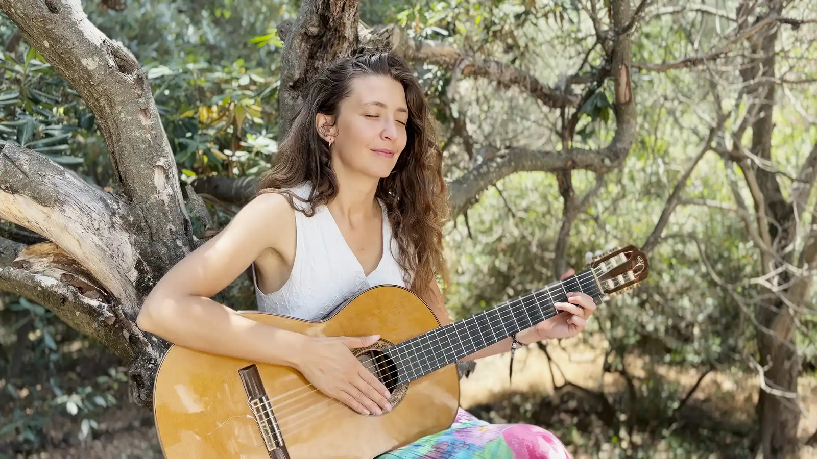 Ligia Hojda lansează „Joy”, un single indie-folk pop