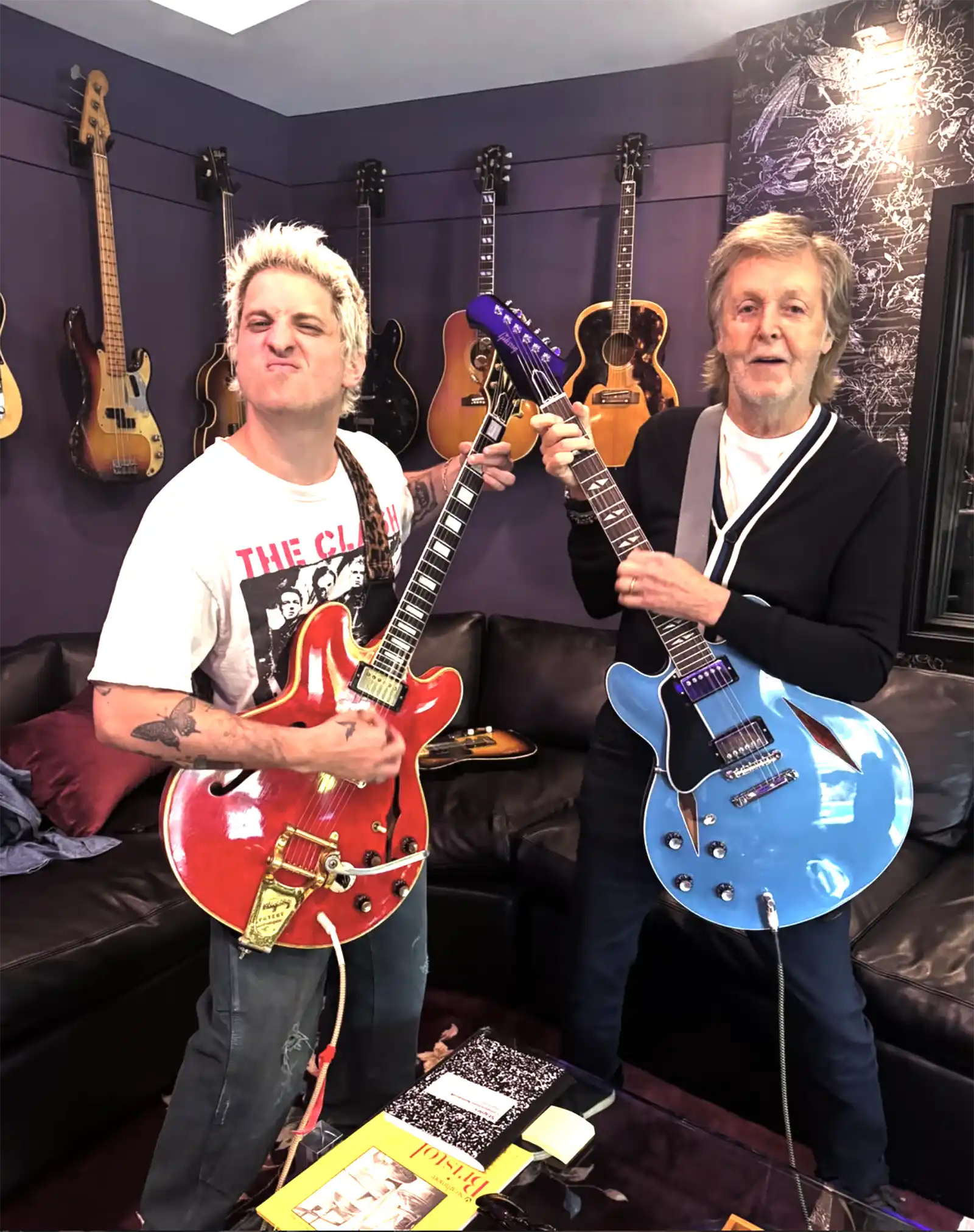 Poză din studio Andrew Watt & Paul McCartney.