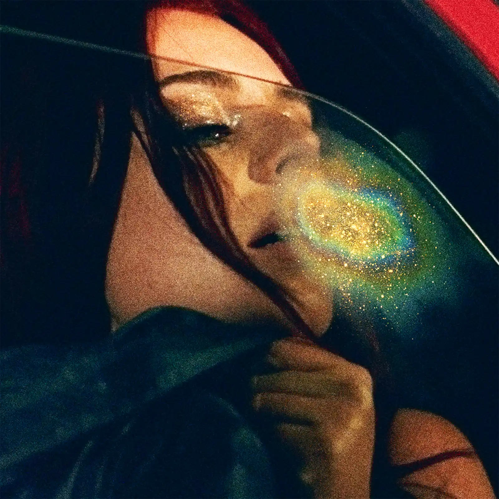 Rose Gray lansează „Club To Your Arms", un nou single dance-pop