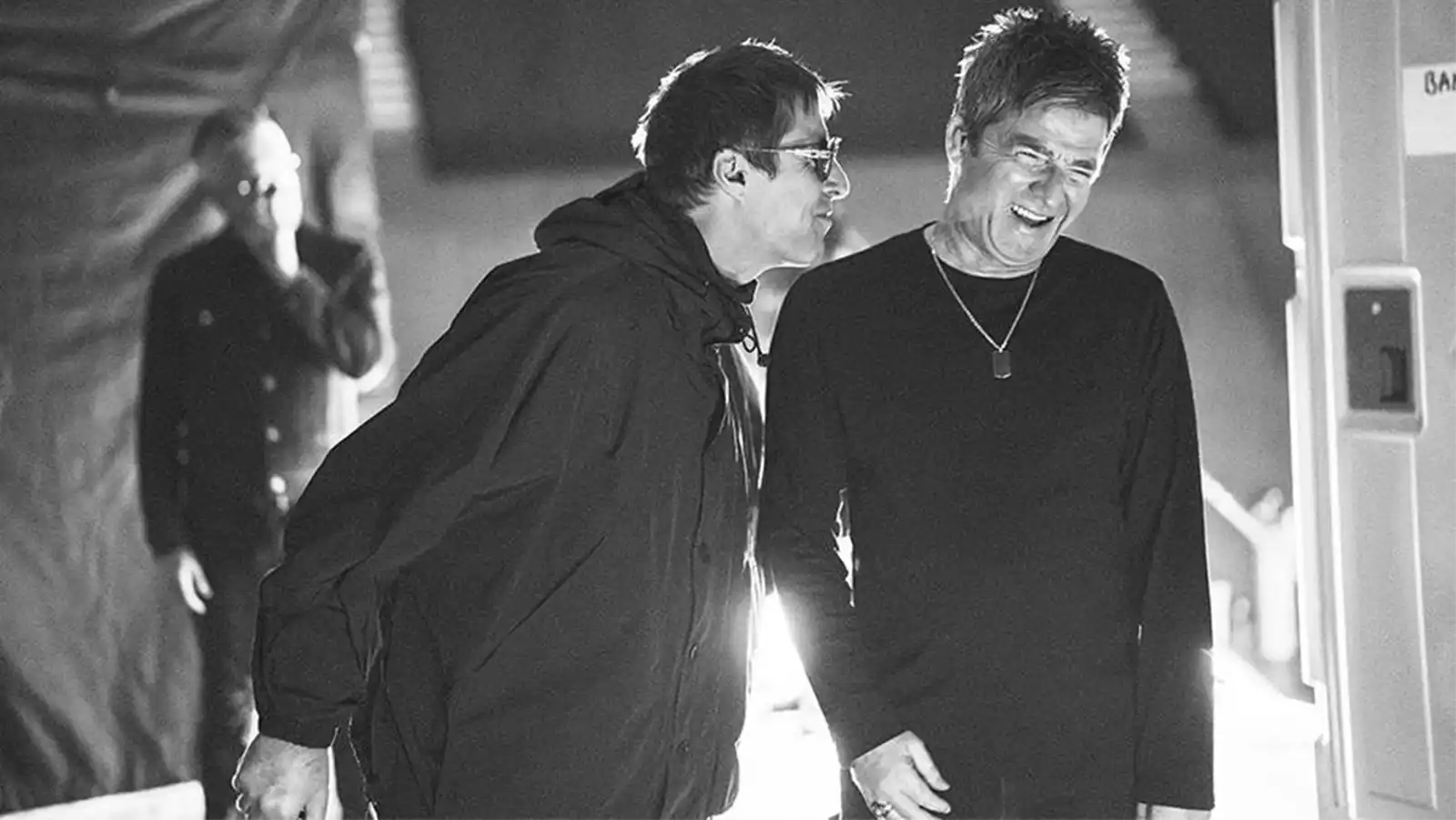 Documentarul reuniunii Oasis ajunge la cinema. Povestea împăcării dintre Liam și Noel Gallagher