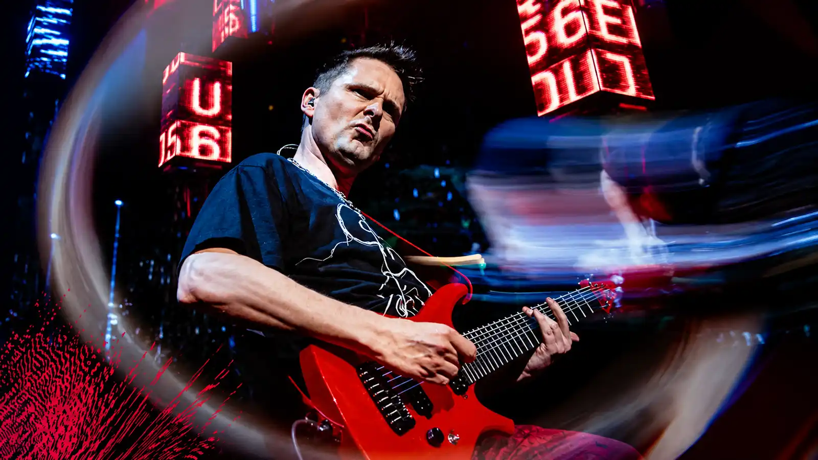 „The Wow Signal“: Muse revine cu un nou album, dar fără să atingă un „wow“ adevărat