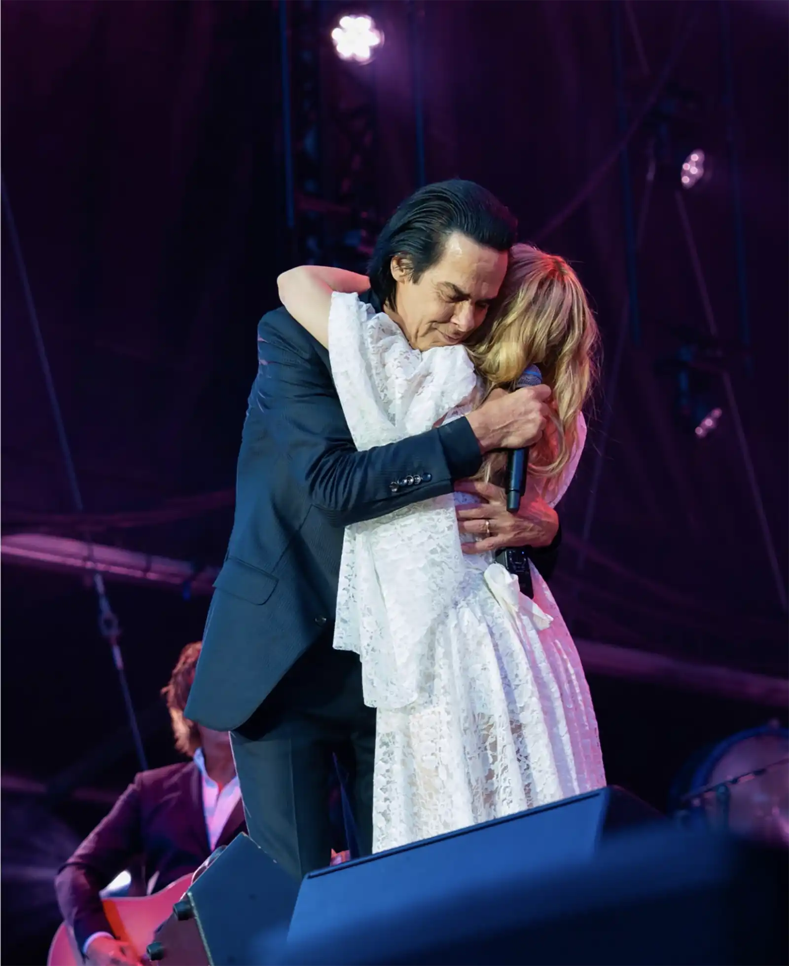 Nick Cave și Kylie Minogue, din nou împreună pe scenă Nick Cave și Kylie Minogue, din nou împreună pe scenă