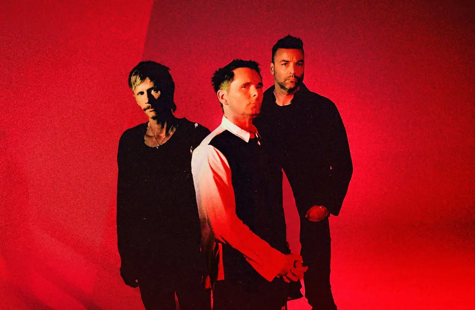„The Wow Signal“: Muse revine cu un nou album, dar fără să atingă un „wow“ adevărat „The Wow Signal“: Muse revine cu un nou album, dar fără să atingă un „wow“ adevărat