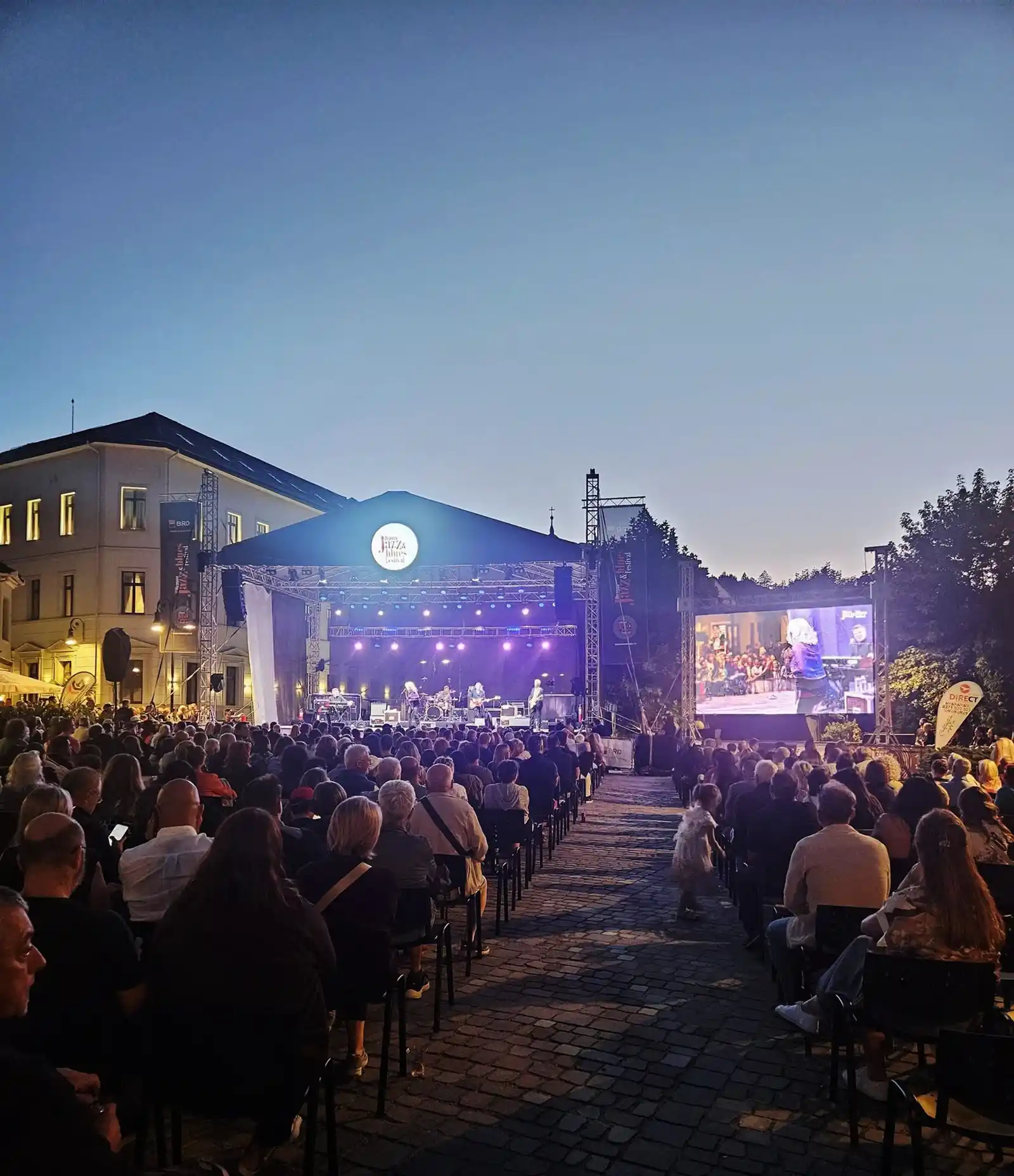 Brașov Jazz & Blues Festival 2026 s-a încheiat. Ediția aniversară va avea loc între 13 și 15 august 2027 Brașov Jazz & Blues Festival 2026 s-a încheiat. Ediția aniversară va avea loc între 13 și 15 august 2027