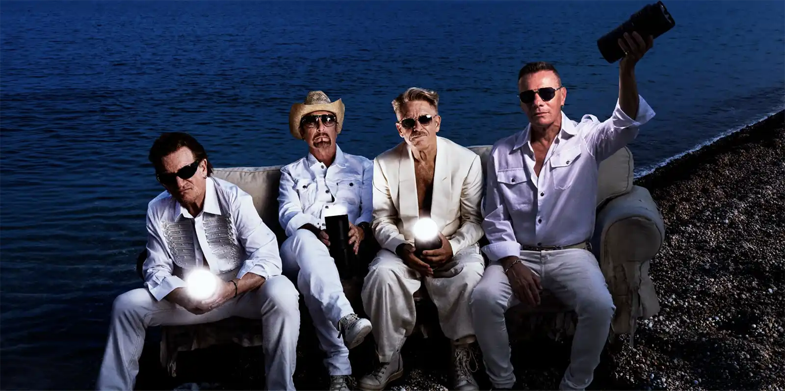 U2 lansează „Silencio” și anunță viitorul album, „Carnaval De Luz” U2 lansează „Silencio” și anunță viitorul album, „Carnaval De Luz”