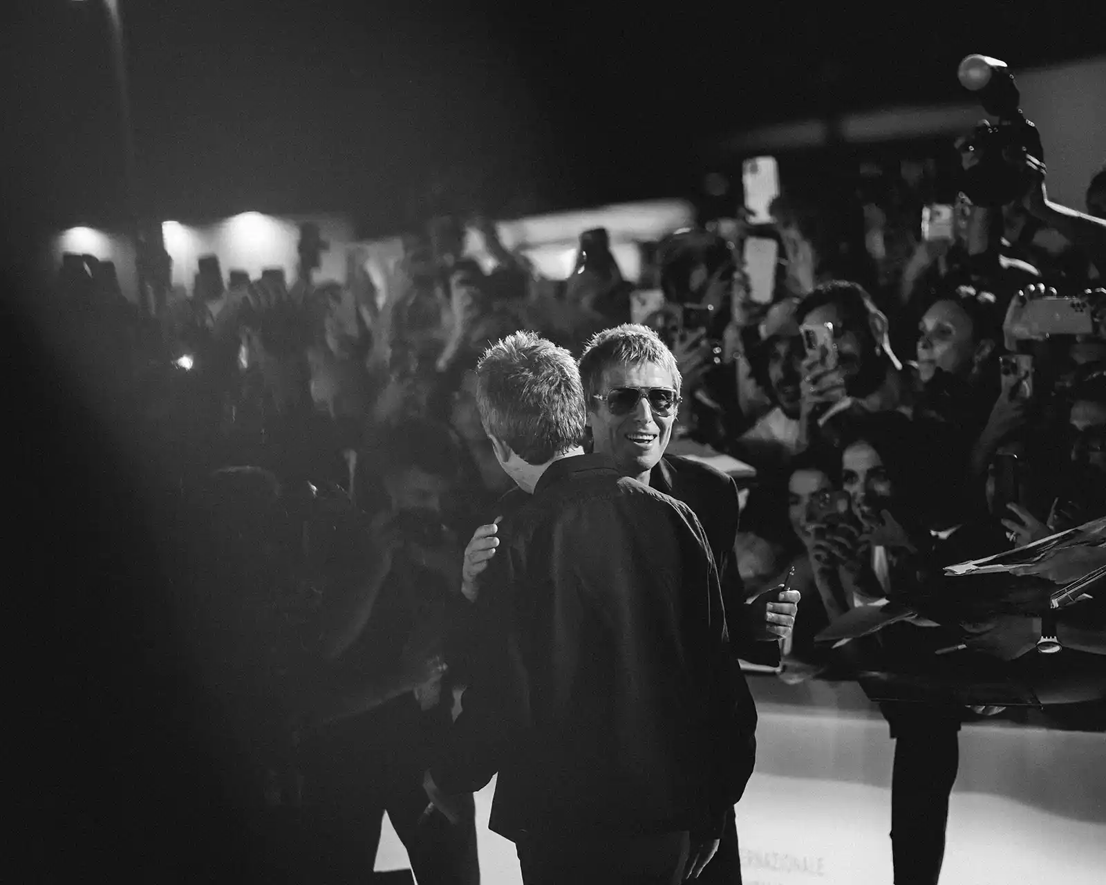 Liam și Noel Gallagher, împreună la Veneția pentru premiera mondială „Oasis: Don't Look Back in Anger" Liam și Noel Gallagher, împreună la Veneția pentru premiera mondială „Oasis: Don't Look Back in Anger"