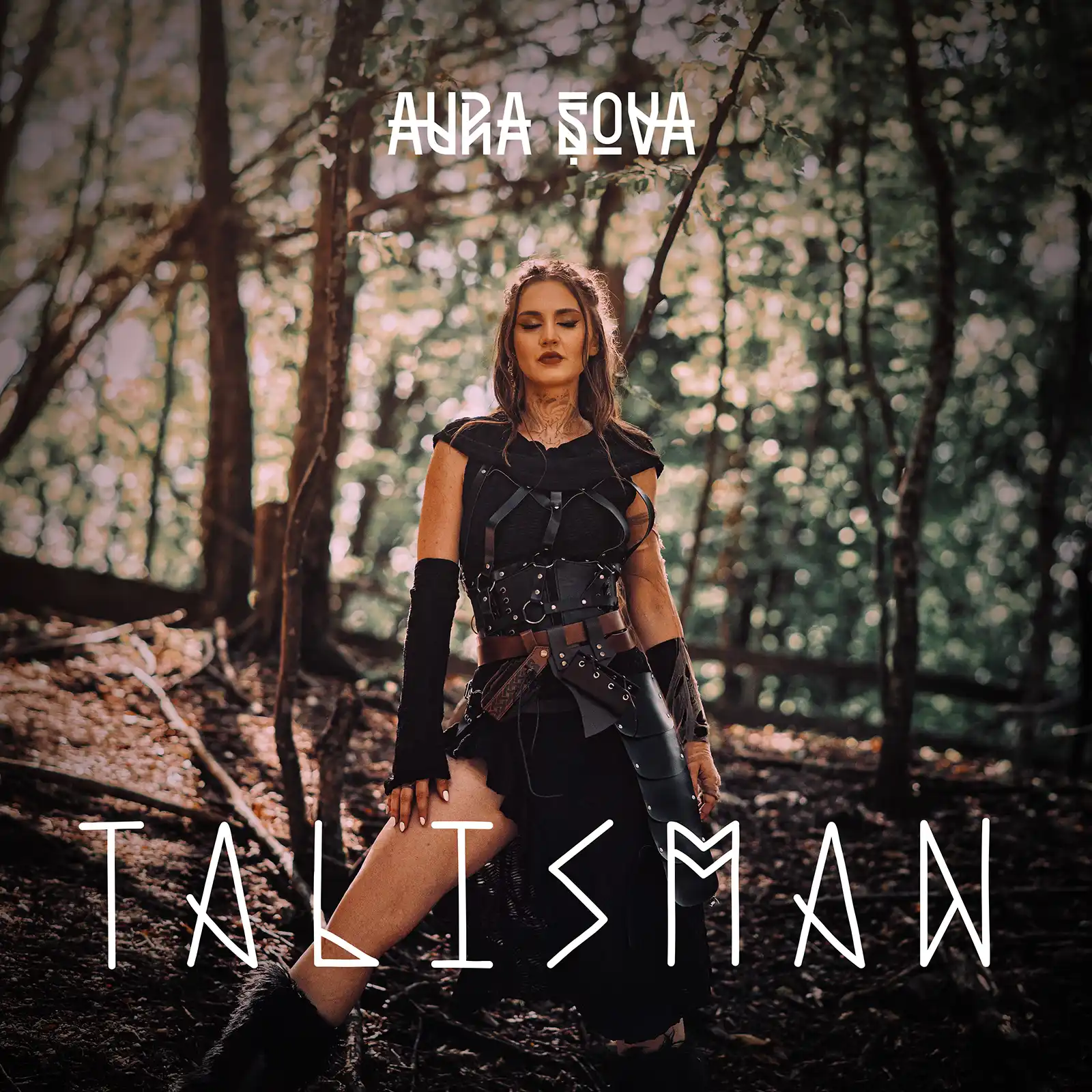 Aura Șova lansează „Talisman” Aura Șova lansează „Talisman”