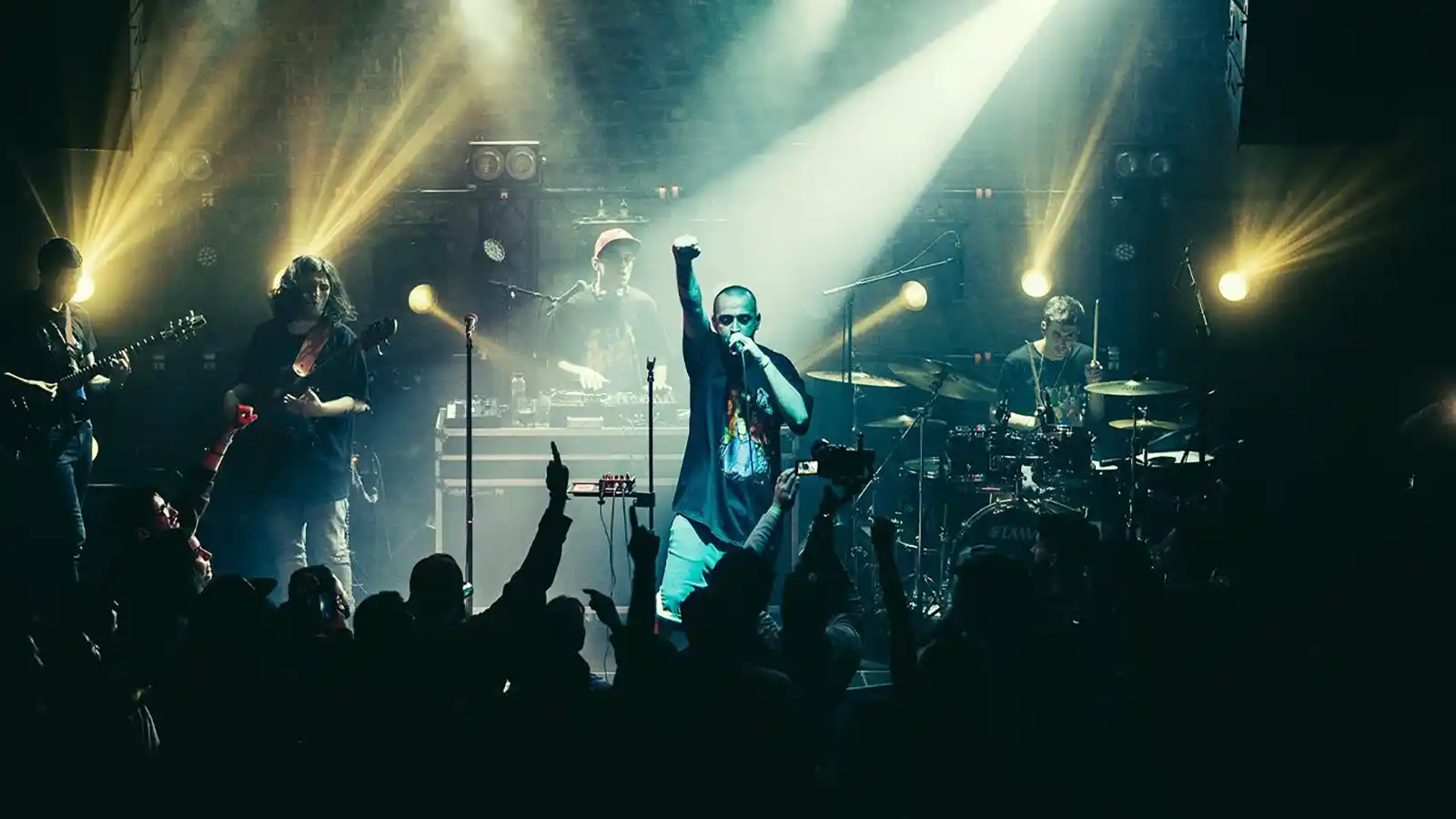 Faust x Live Band: un nou live act românesc la intersecția dintre hip-hop, jazz, funk și drum & bass