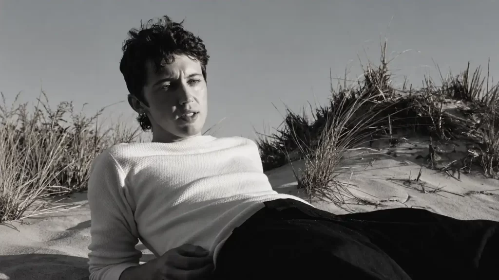 Troye Sivan lansează albumul „She’s the Best” și videoclipul noului single „FF”