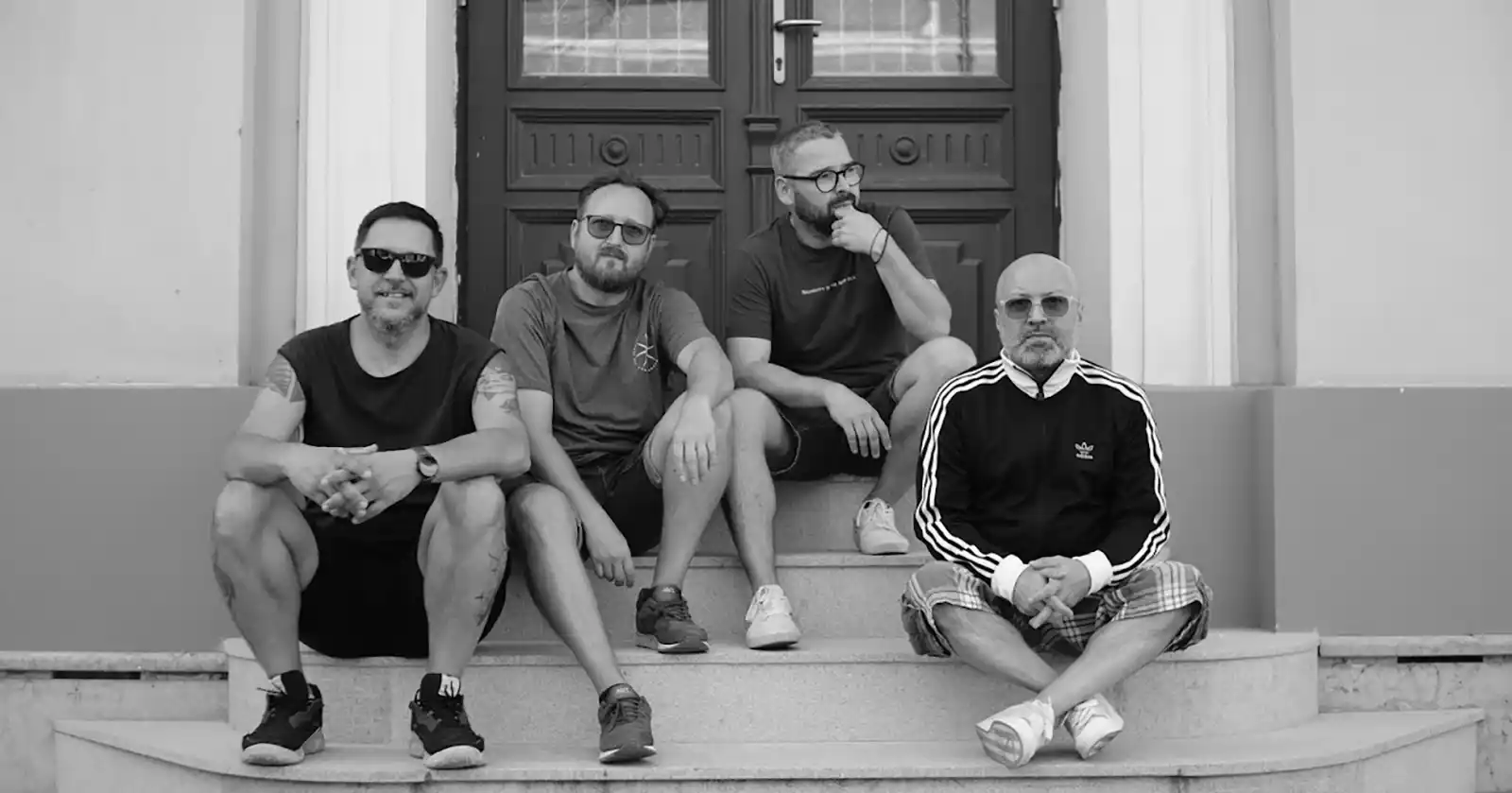 Omul cu Șobolani lansează „DISTOPIA”, al nouălea album de studio, și pornește într-un turneu național